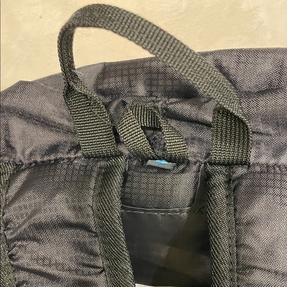 ☺️ Field & Stream Black Backpack - Picture 8 of 8